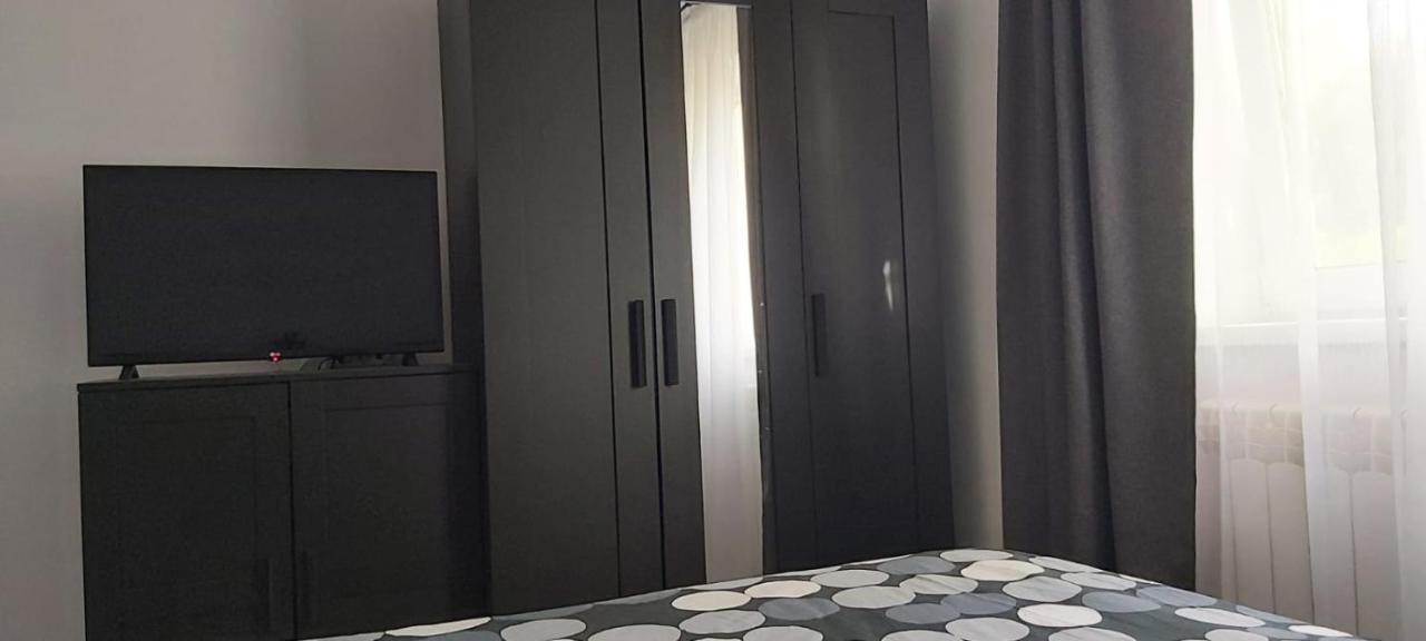Apartament Polly ! エフォリエ・スド エクステリア 写真